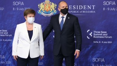 Президентът Румен Радев посреща държавните глави правителствените ръководители и ръководителите