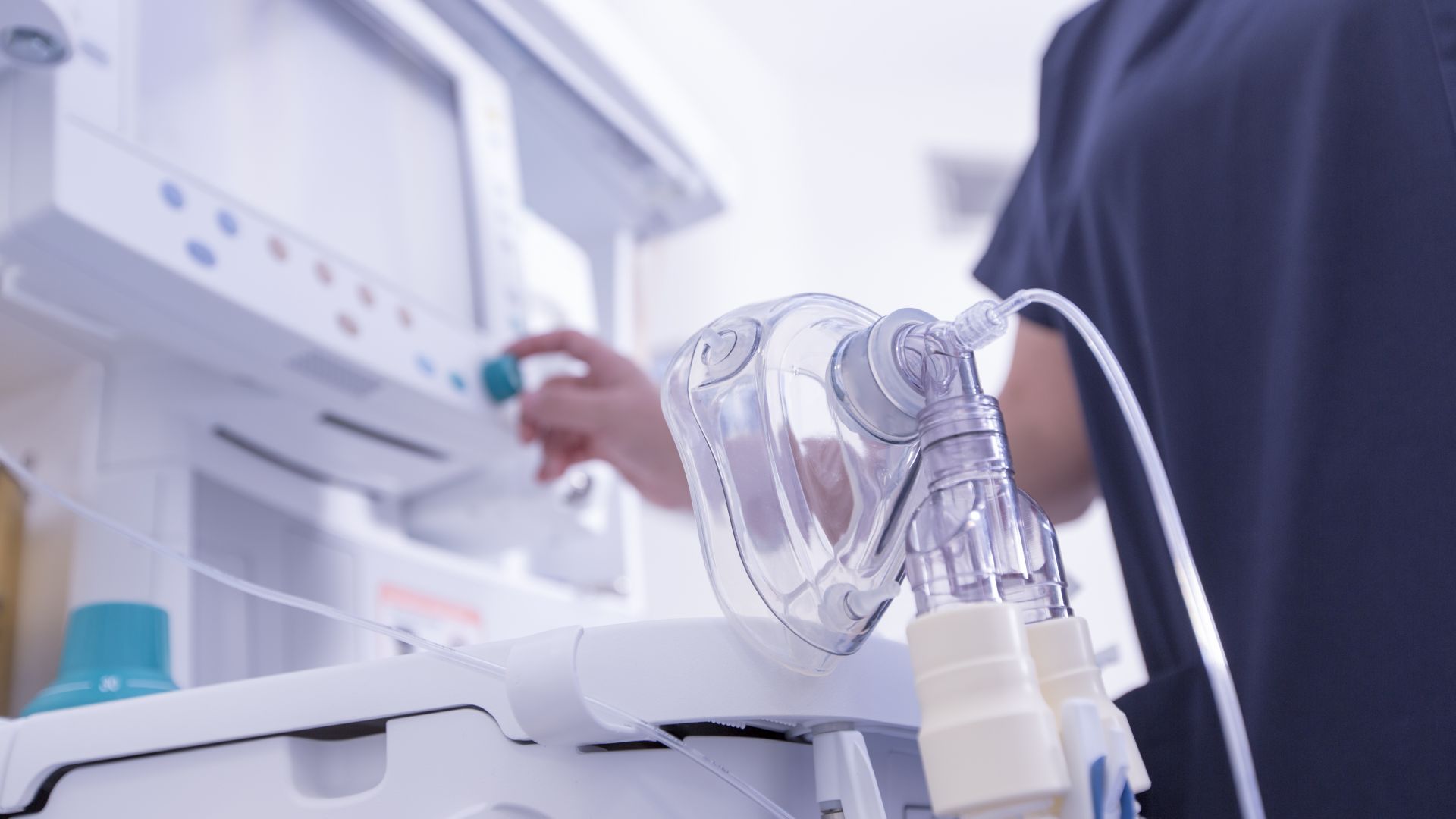 Болниците остават без кислород след дни, ако се увеличават приетите с Covid-19
