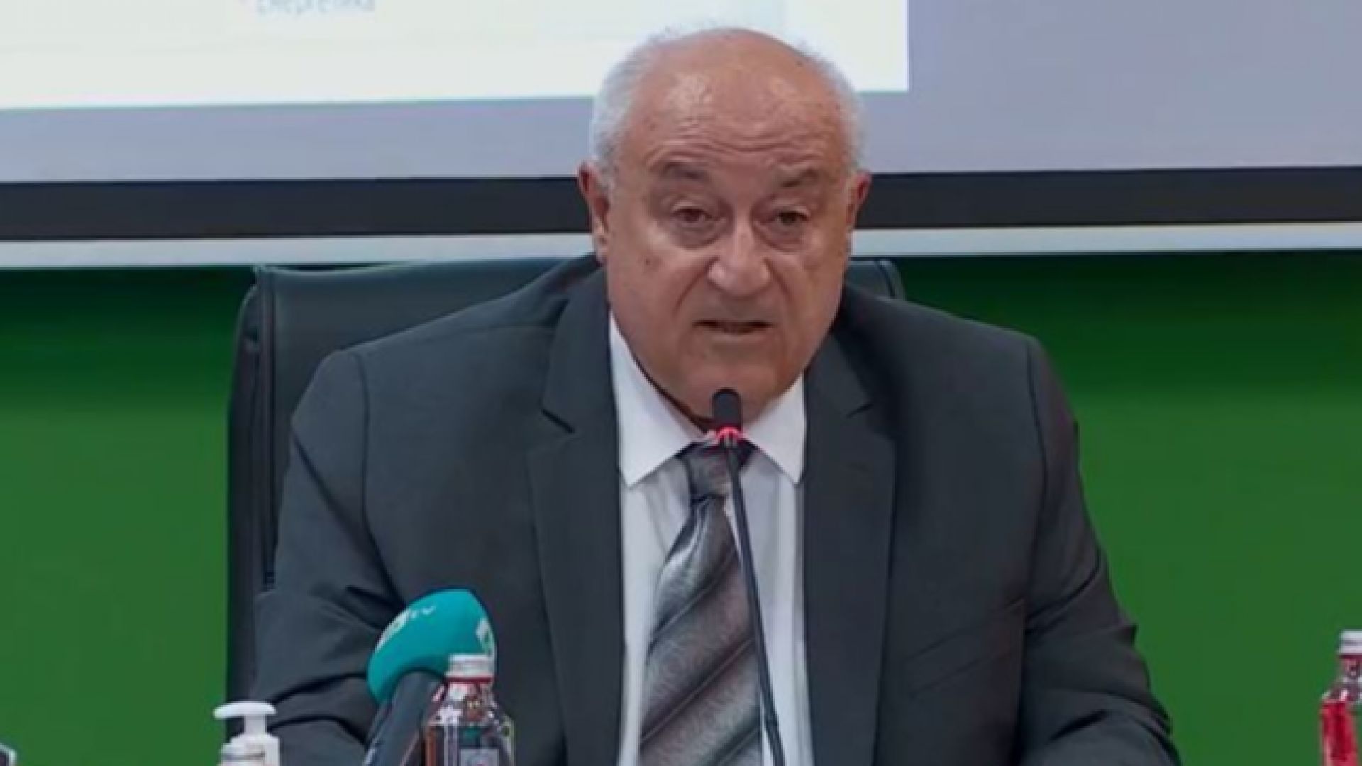 Екоминистърът уволни директора на РИОСВ-Бургас заради къмпинг "Каваците"
