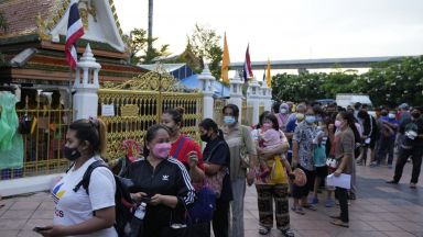 Правителството на Тайланд обяви днес нови ограничения в столицата Банкок