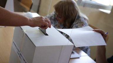 Предизборната кампания започва на 15 октомври, ЦИК прие хронограмата за вота