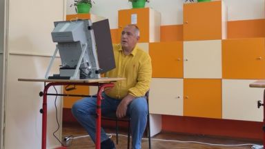 Бойко Борисов даде своя вот минути преди 12 ч в