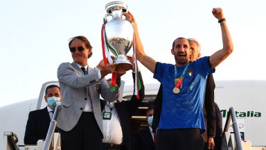 Италия донесе трофея у дома (снимки)