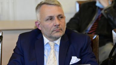 Отказваме да участваме във Фейсбук република в телевизионна република в