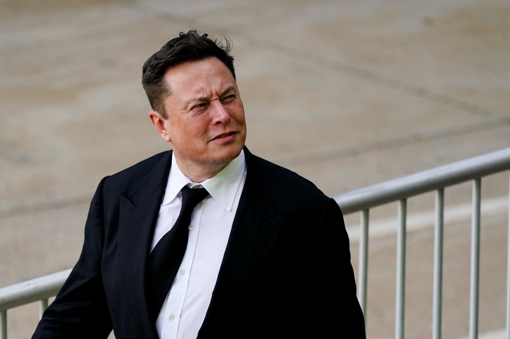 Шефът на Tesla Илон Мъск се яви на делото в Уилмингтън, щата Делауеър