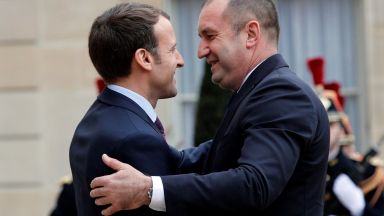 Държавният глава Румен Радев поздрави президента на Френската Република Еманюел