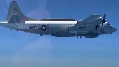 Напрежението в небето над Черно море продължава: Москва вдигна Су-30 заради US самолет