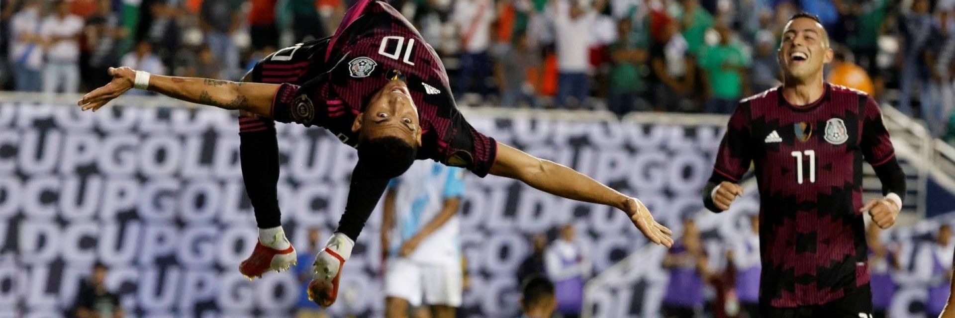 Нежелан аржентинец донесе първа победа на Мексико на "Голд къп"