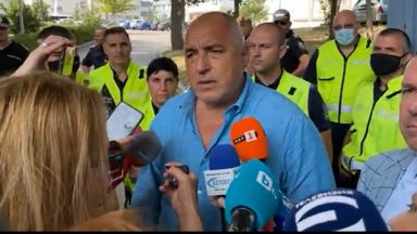 Лидерът на ГЕРБ Бойко Борисов излезе от разпита в Главна дирекция