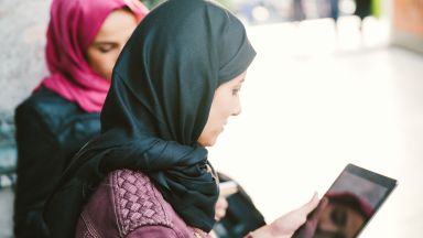 Работодателите могат да забраняват при определени обстоятелства на своите служителки