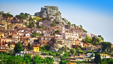 Тези 9 италиански села ще ви платят 28 000 евро да се преместите в тях