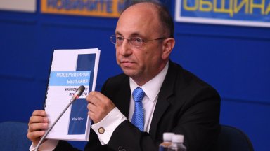 Николай Василев обясни в интервю пред че не се