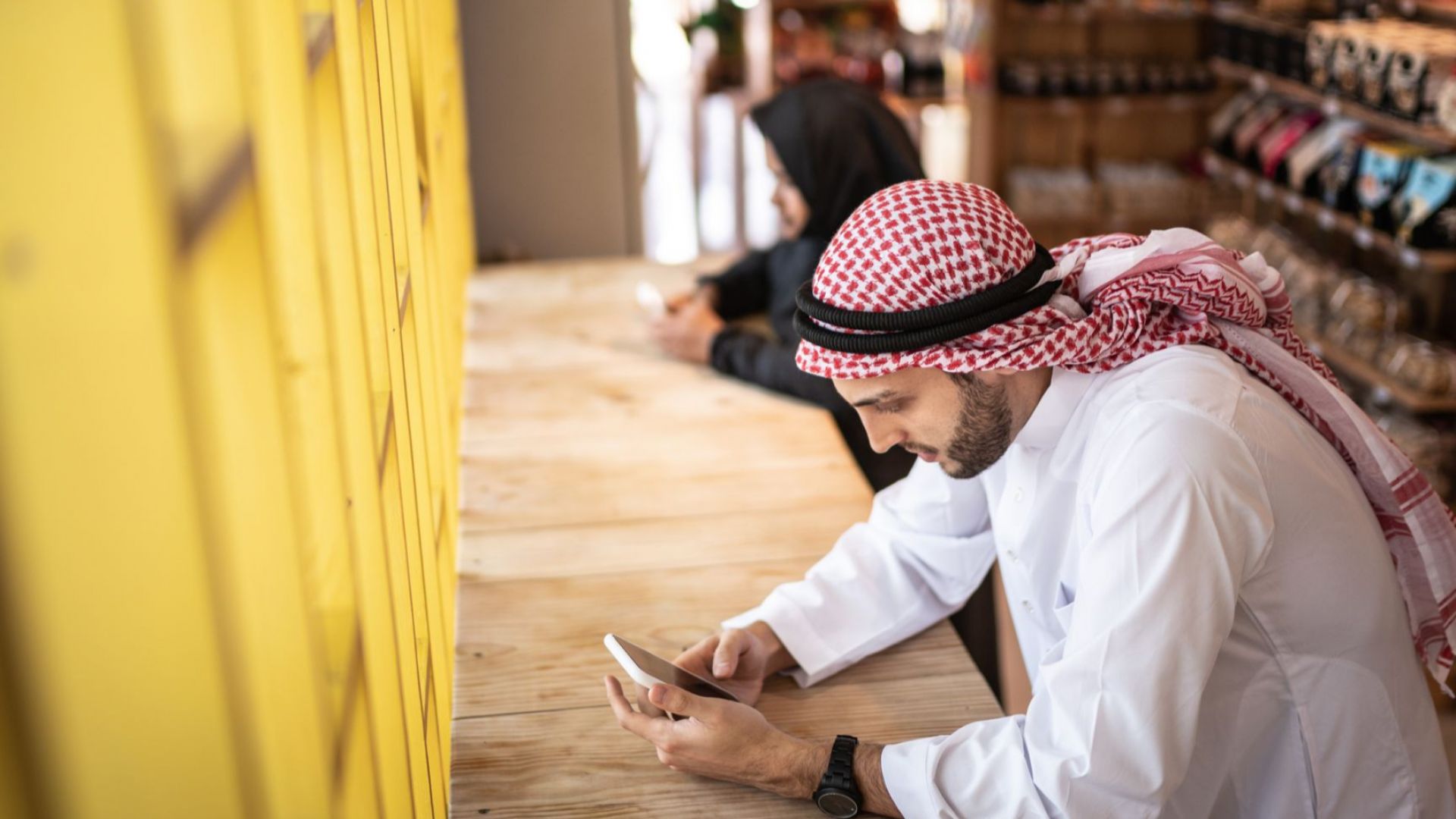 Магазините в Саудитска Арабия вече ще работят и по време на молитва