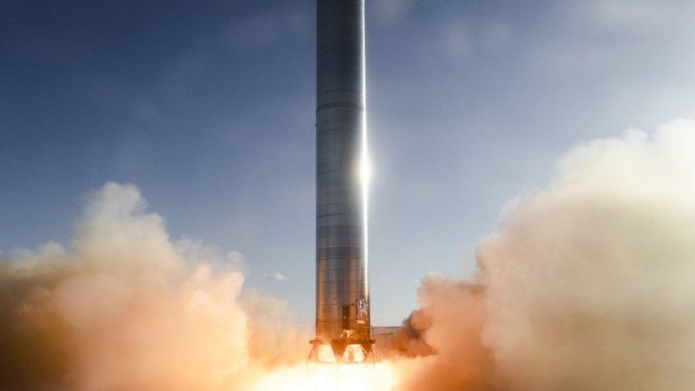 Първото статично изпитание за Super Heavy на SpaceX