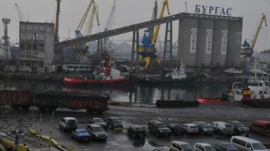 Епидемичен взрив от COVID 19 на кораб на пристанище Бургас констатираха