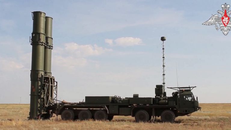 Първи изпитания за най-новата руска ПВО-система С-500 (видео)
