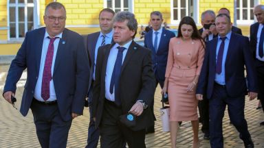 Задължени сме да проведем диалози с партиите припознати като партии