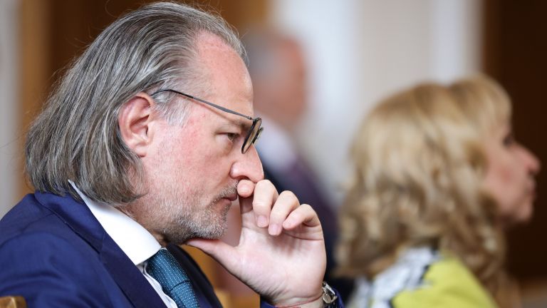 ГЕРБ и ДПС трябваше да бъдат поканени на преговори за