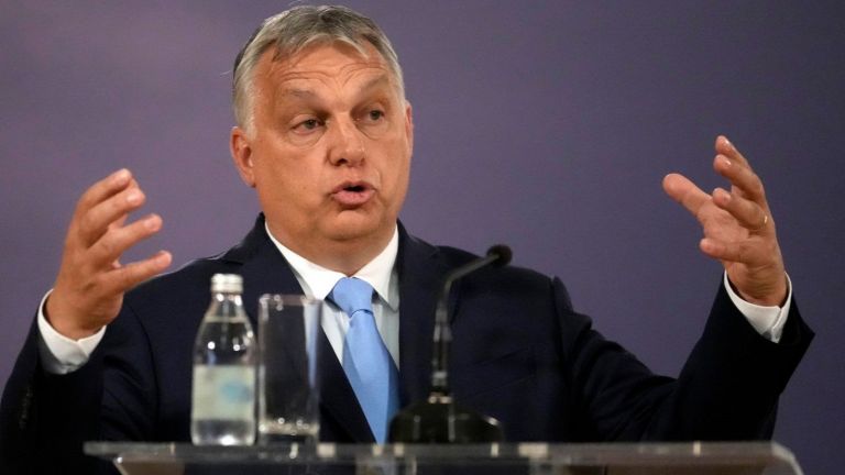Унгария обяви днес, че планира да произведе референдум по въпроси,