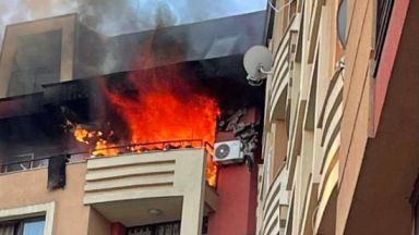 Пожар избухна в Цариградски комплекс в столичния квартал Дружба 2