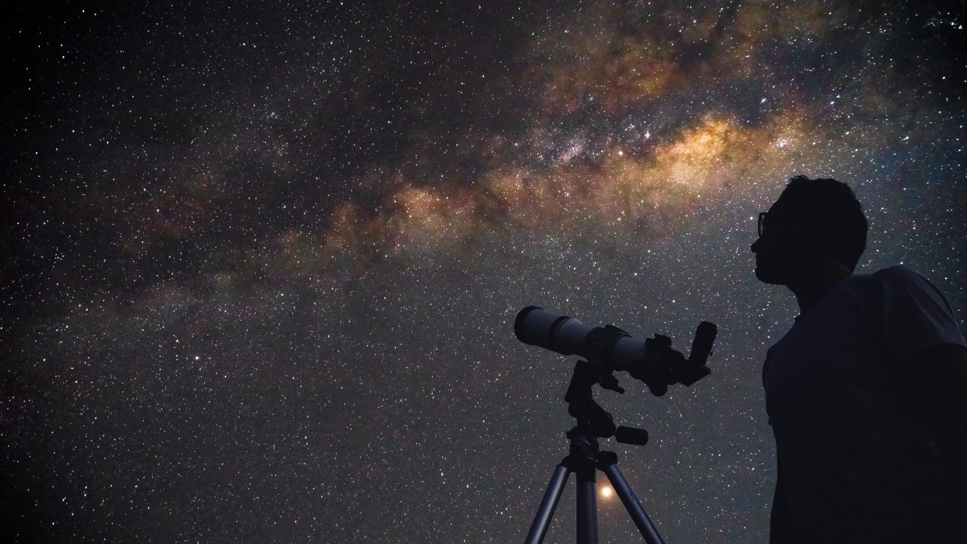Време за звездобройство: Най-добрите планетариуми и обсерватории в България