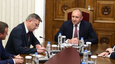 Според президента Румен Радев с кандидатирането на Мустафа Карадайъ за