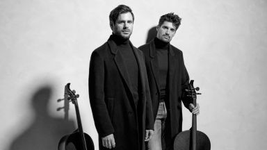 2Cellos празнуват своята 10-годишнина с нов албум