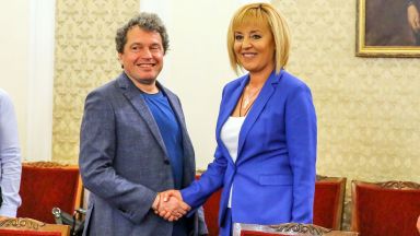 Имаме съвпадение в икономическата и финансовата част на програмите Основно