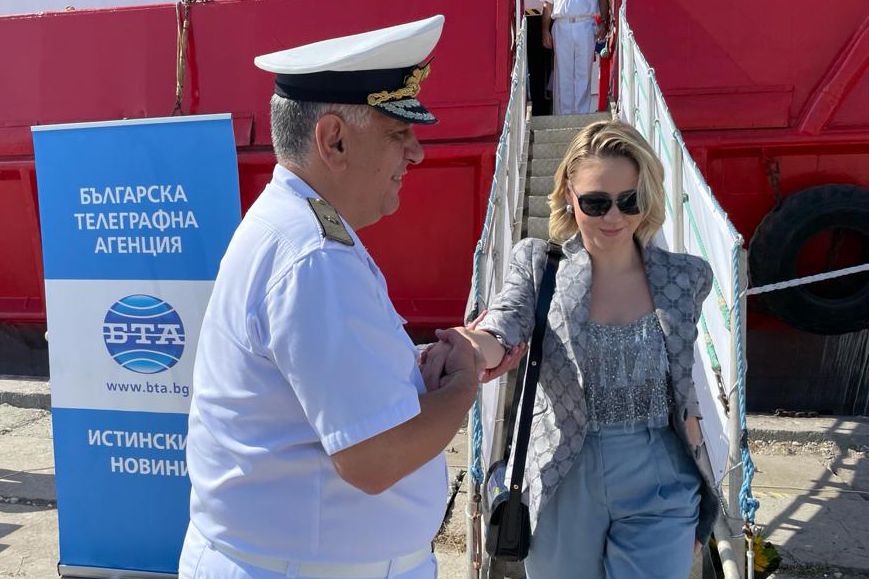 Мария и флотилен адмирал проф. д.в.н. Боян Медникаров