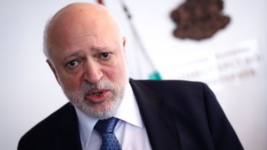 Служебният министър на културата Велислав Минеков е получил покана от