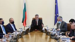 Стефан Янев призова партиите да не бягат от коалиция