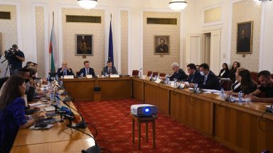 ДПС за проверката за "Росенец" в парламента: Поредната безсмислена комисия