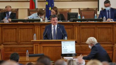 50 е шансът да направим пик на пандемията през август