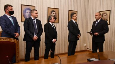 След връчването на първия проучвателен мандат за съставяне на правителство