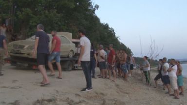 28 годишният Божидар Радев и 5 годишния му син Ангел чиито тела