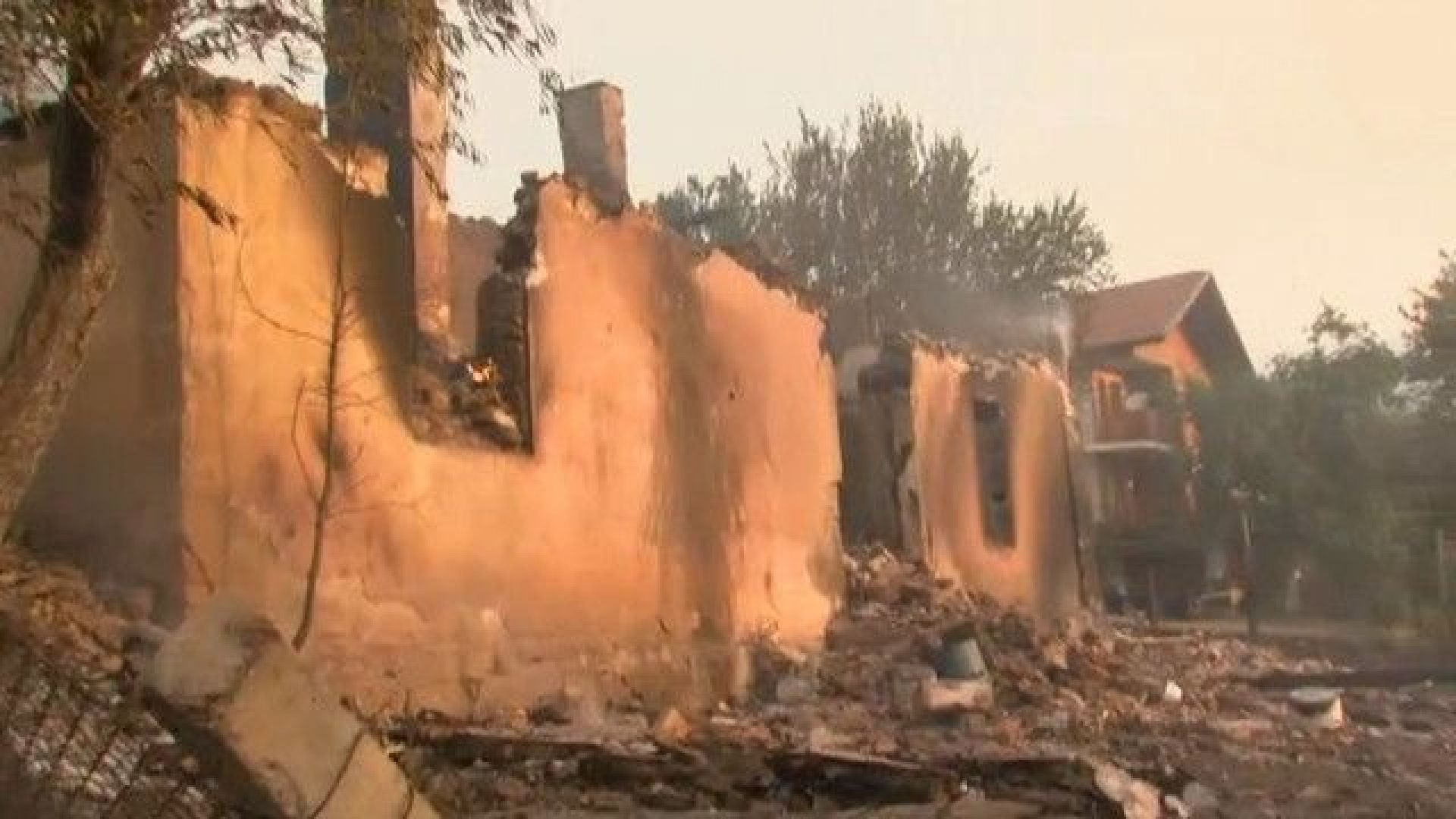 Над 10 големи пожари в Кюстендилско, огън се разрази и в Пловдивско