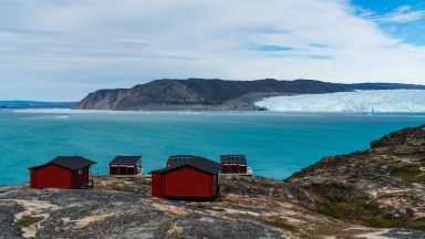 Топенето на ледовете в Гренландия е повишило с повече от сантиметър морското равнище