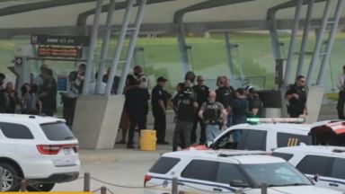 Полицай загина вчера при нападение близо до сградата на министерството