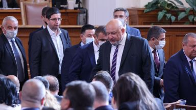 С нов горещ дебат депутатите обсъждат да бъде ли създадена