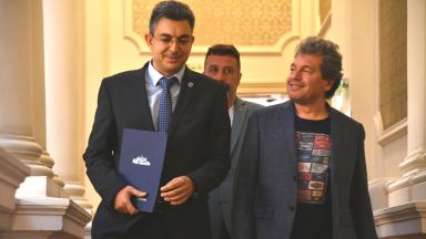 Водим необходимите преговори да довършим мандата и да го върнем