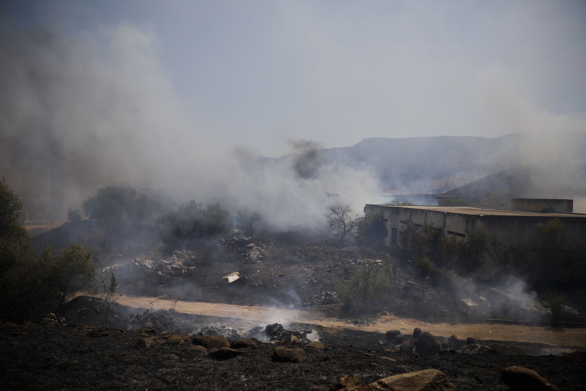 Изгорели полета след удар на ракета, изстреляна от Ливан в израелска територия