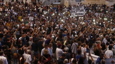 Италия и Франция заложиха на здравния пропуск както впрочем правят