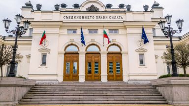 Очаква се президентът Румен Радев да издаде указ за свикване