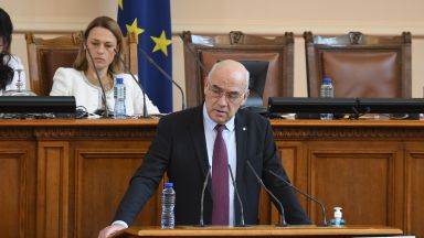 Заплатите на работещите във ВиК сектора са най ниските в публичната