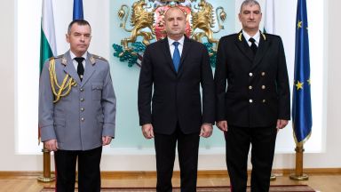 На церемония в Гербовата зала на Дондуков 2 държавният глава