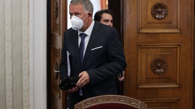 Хората с високи нива на антитела няма да може да