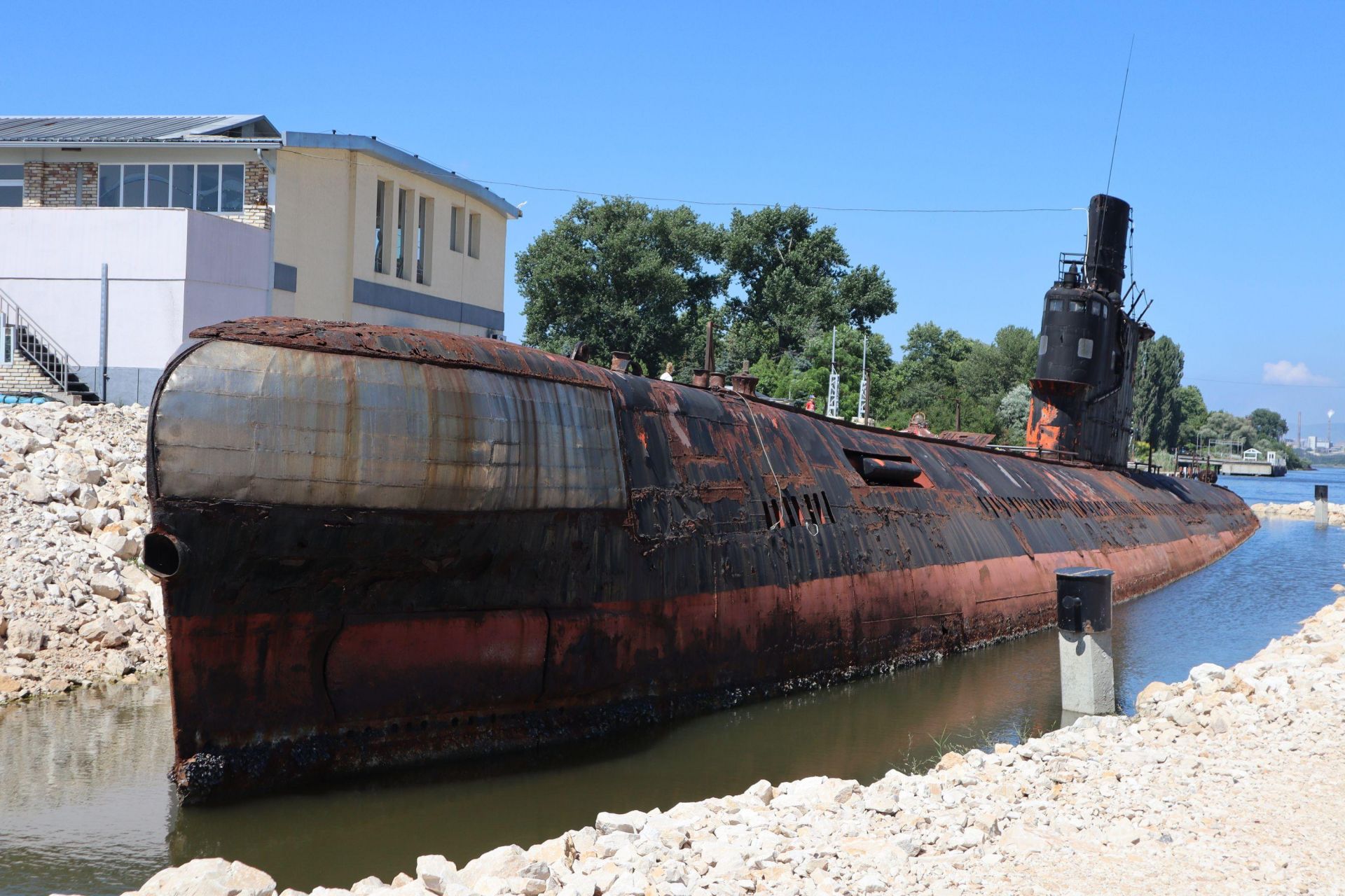 Подводницата, превърната в музей край Белослав