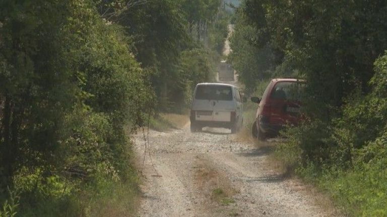 Вилна зона на ботевградско село е откъсната от света заради