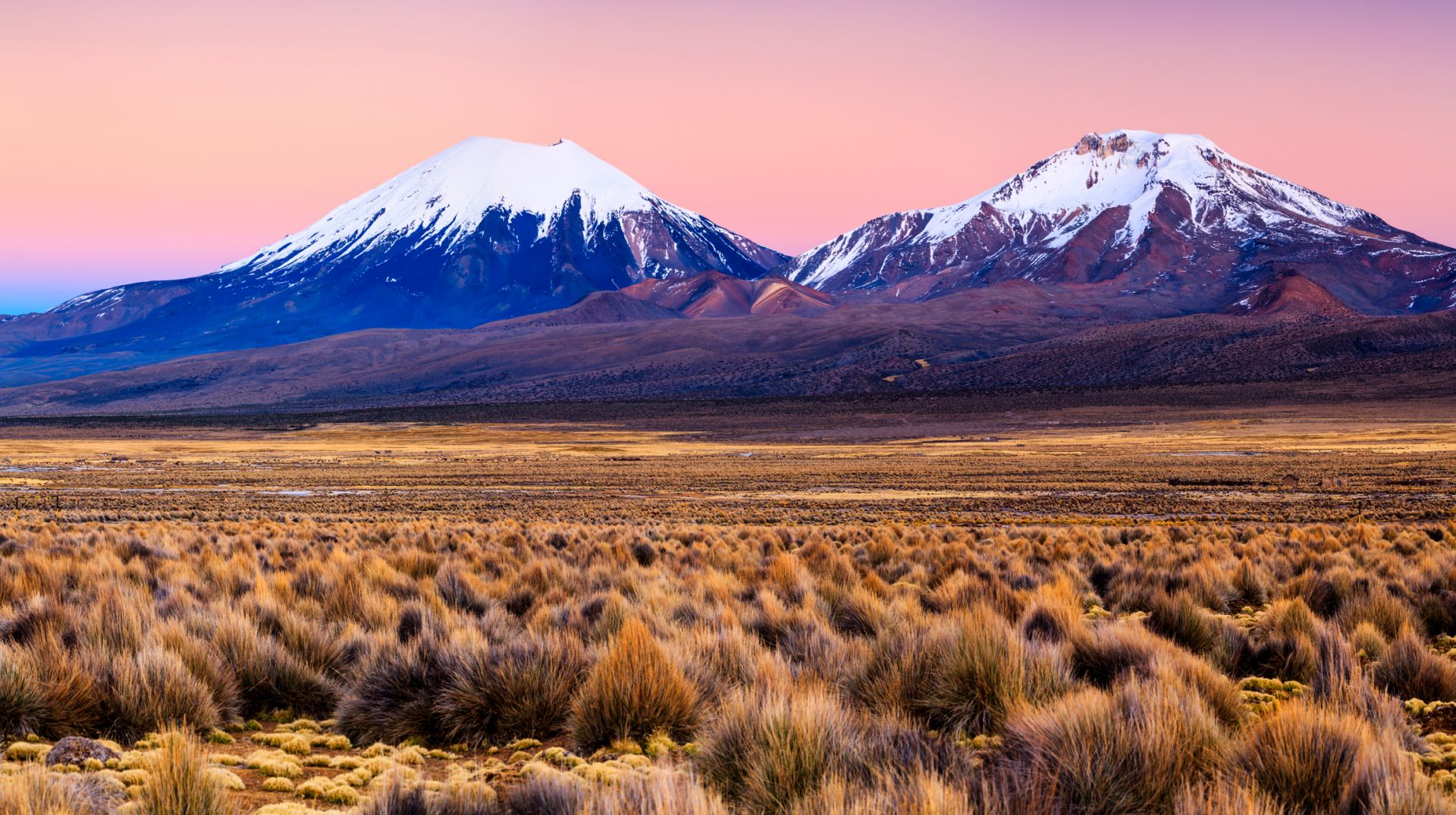 Рекордната суша в Южна Америка остави върхове в  Андите без сняг 