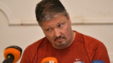 Любо Пенев нападна Стойчо Младенов: Лицемер, да спре да мрънка и мяука!